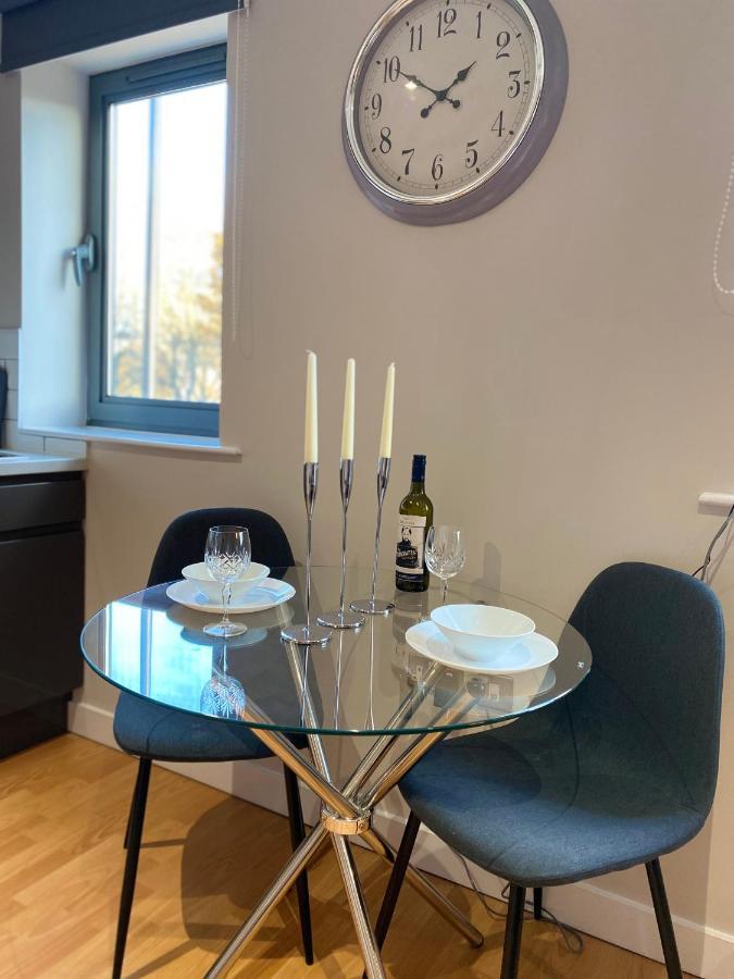 City Centre Modern Studio Apartment - Westone Free Wifi, Gym Access, Netflix Sheffield Exterior foto