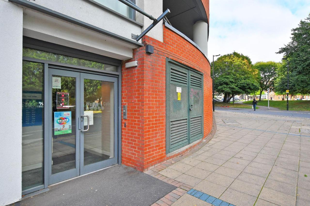 City Centre Modern Studio Apartment - Westone Free Wifi, Gym Access, Netflix Sheffield Exterior foto